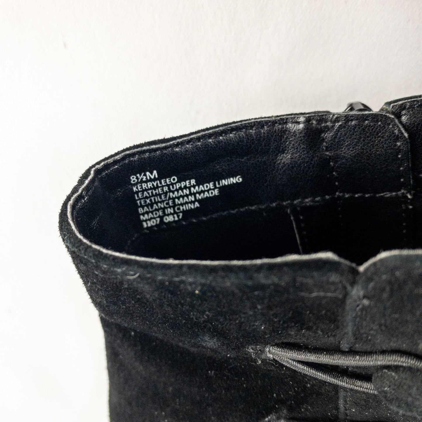 Nine West KerryLeeo Black Suede Button Ankle Booties Boots Womens 8.5