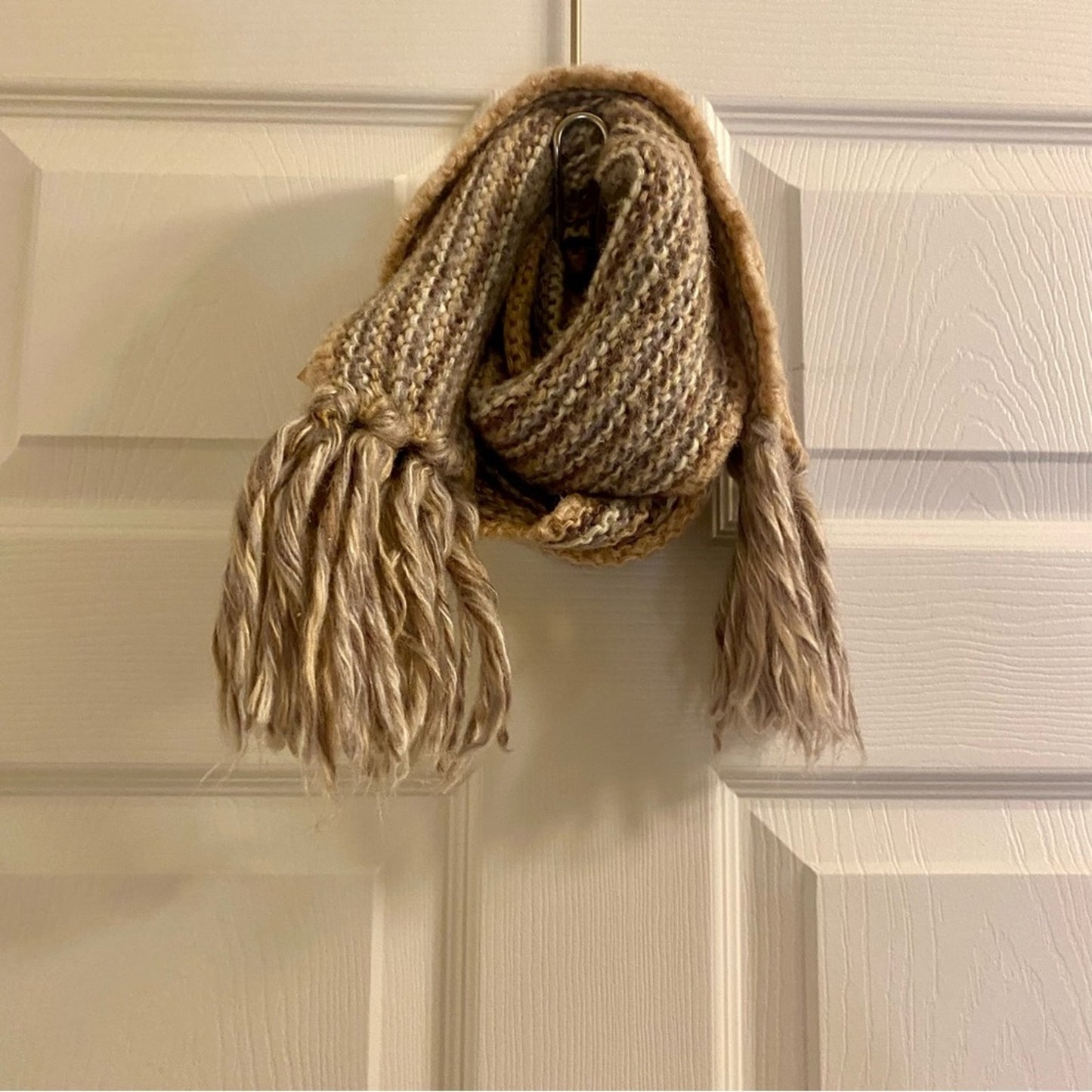 Aris Tan Striped Knit Tassel Scarf Unisex Womens One Size