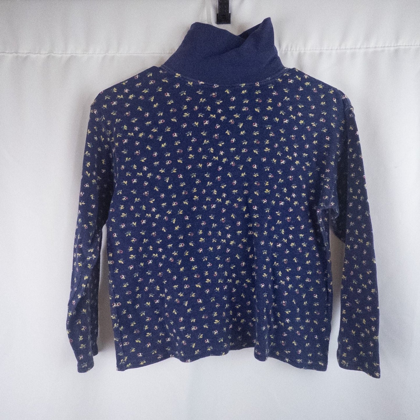 vintage GH Bass & Co blue floral cropped sweater with mock neck and long sleeves, women's xsmall size, good used condition image 11