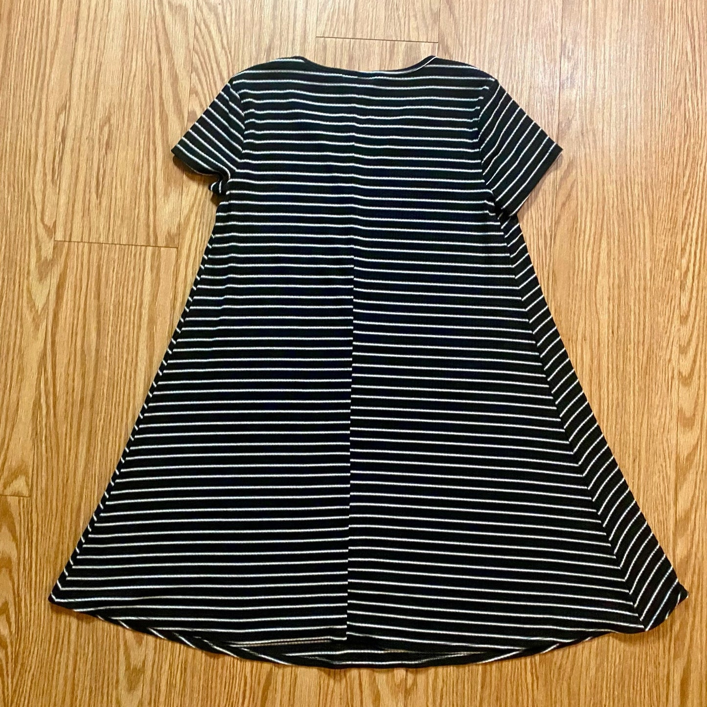 Love Fire Black White Striped Comfy A-Line Swing Dress Womens Medium