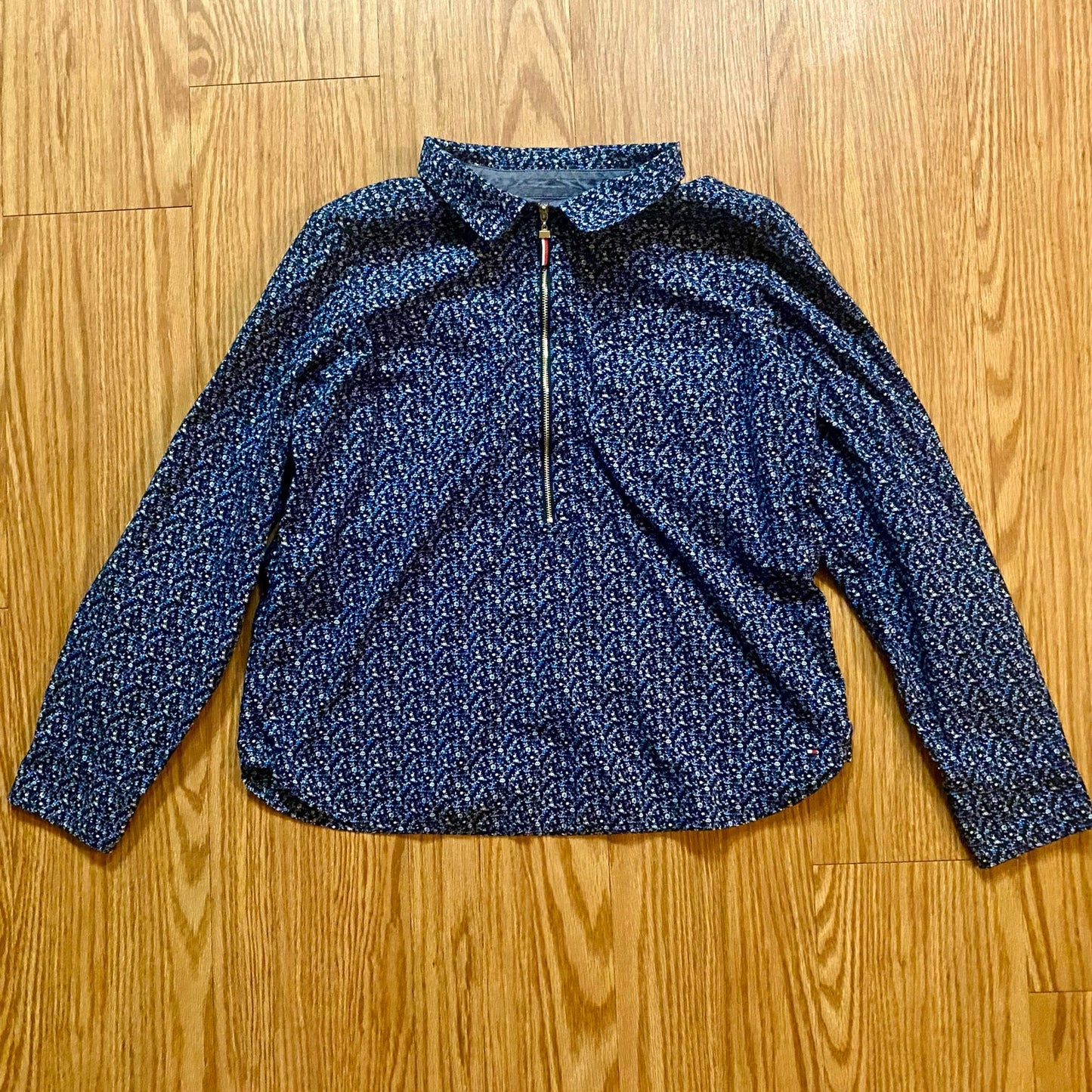 Tommy Hilfiger Blue Floral Quarter Zip Shirt Womans Large