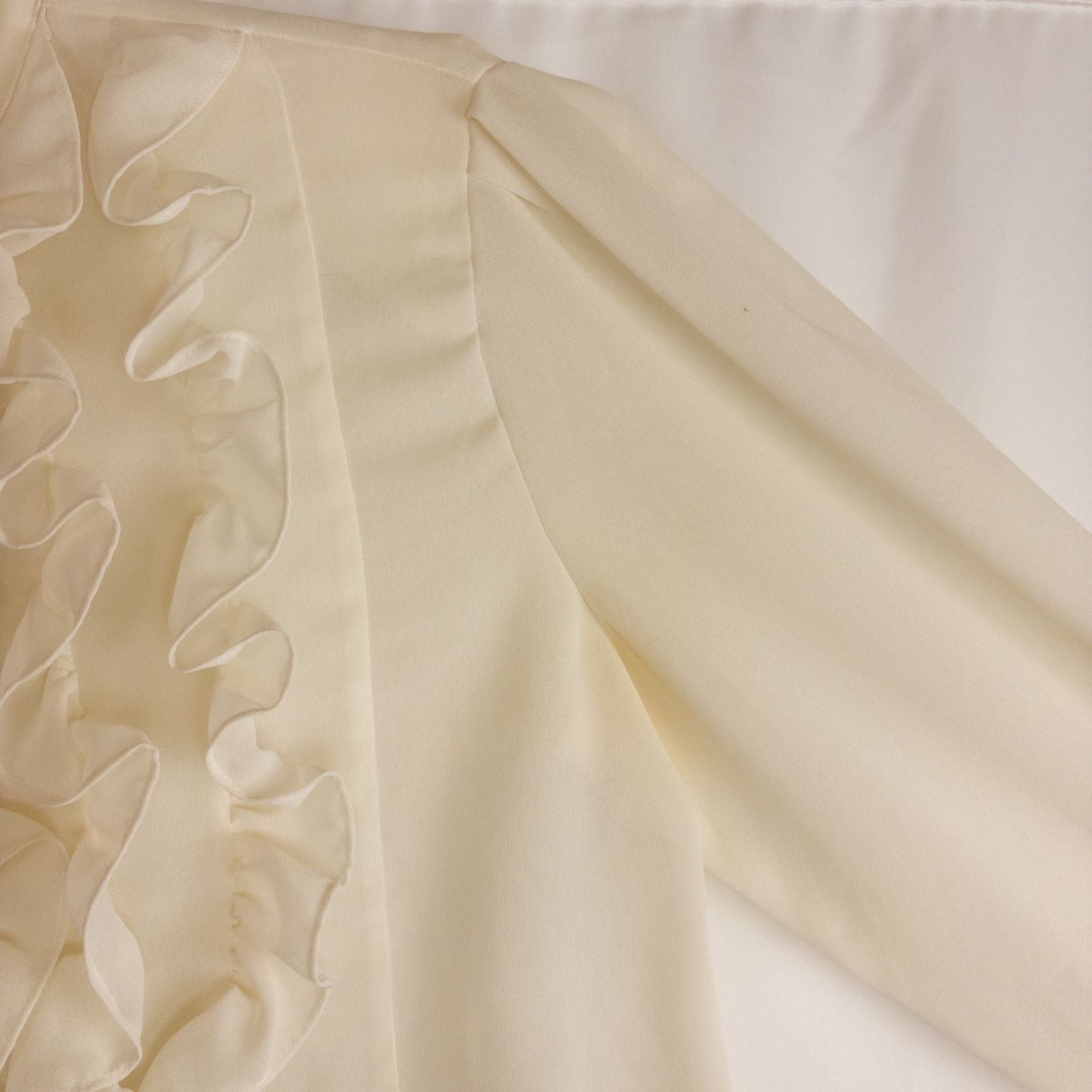 Vintage ivory ruffle blouse with long sleeves and button front image 7