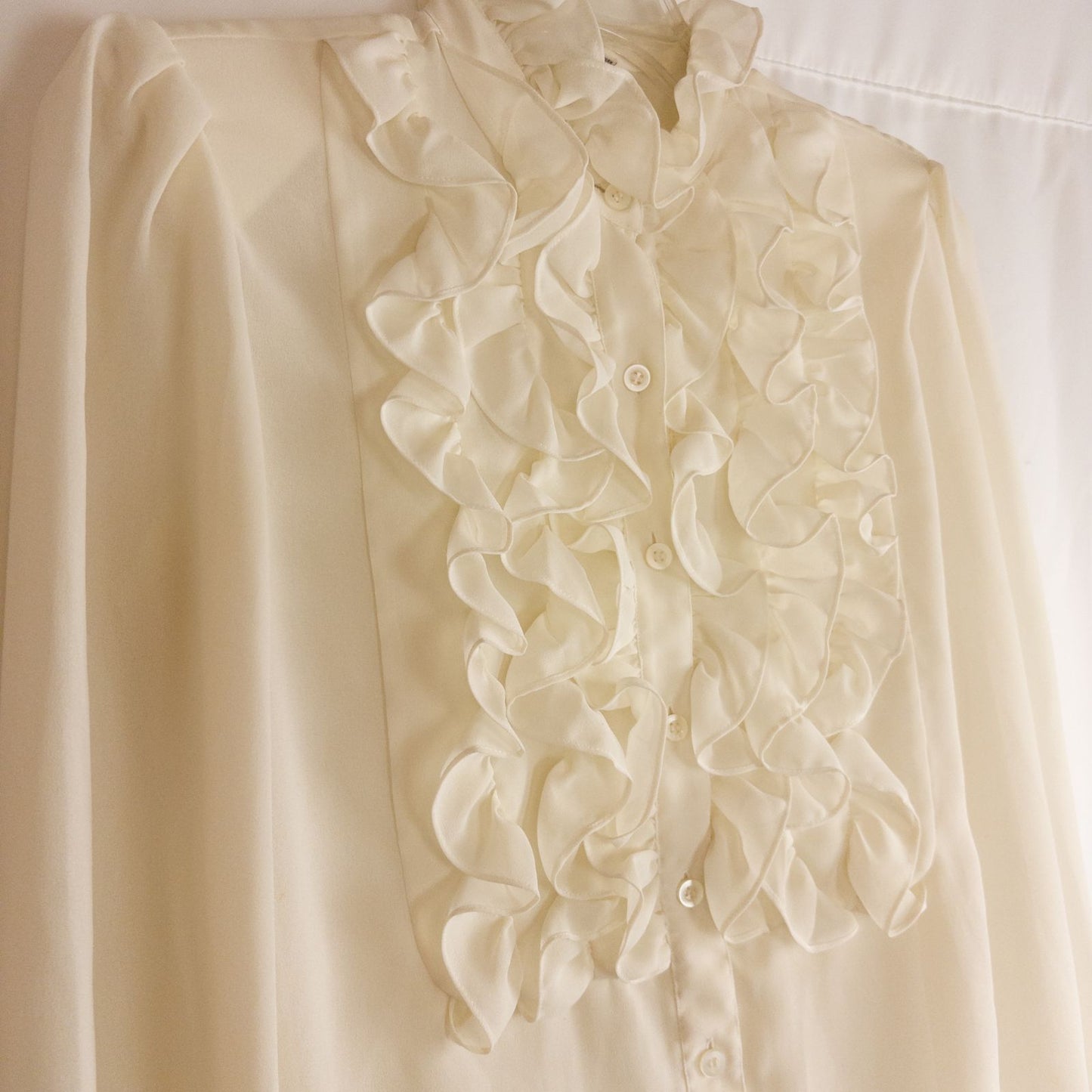 Vintage ivory ruffle blouse with long sleeves and button front image 3