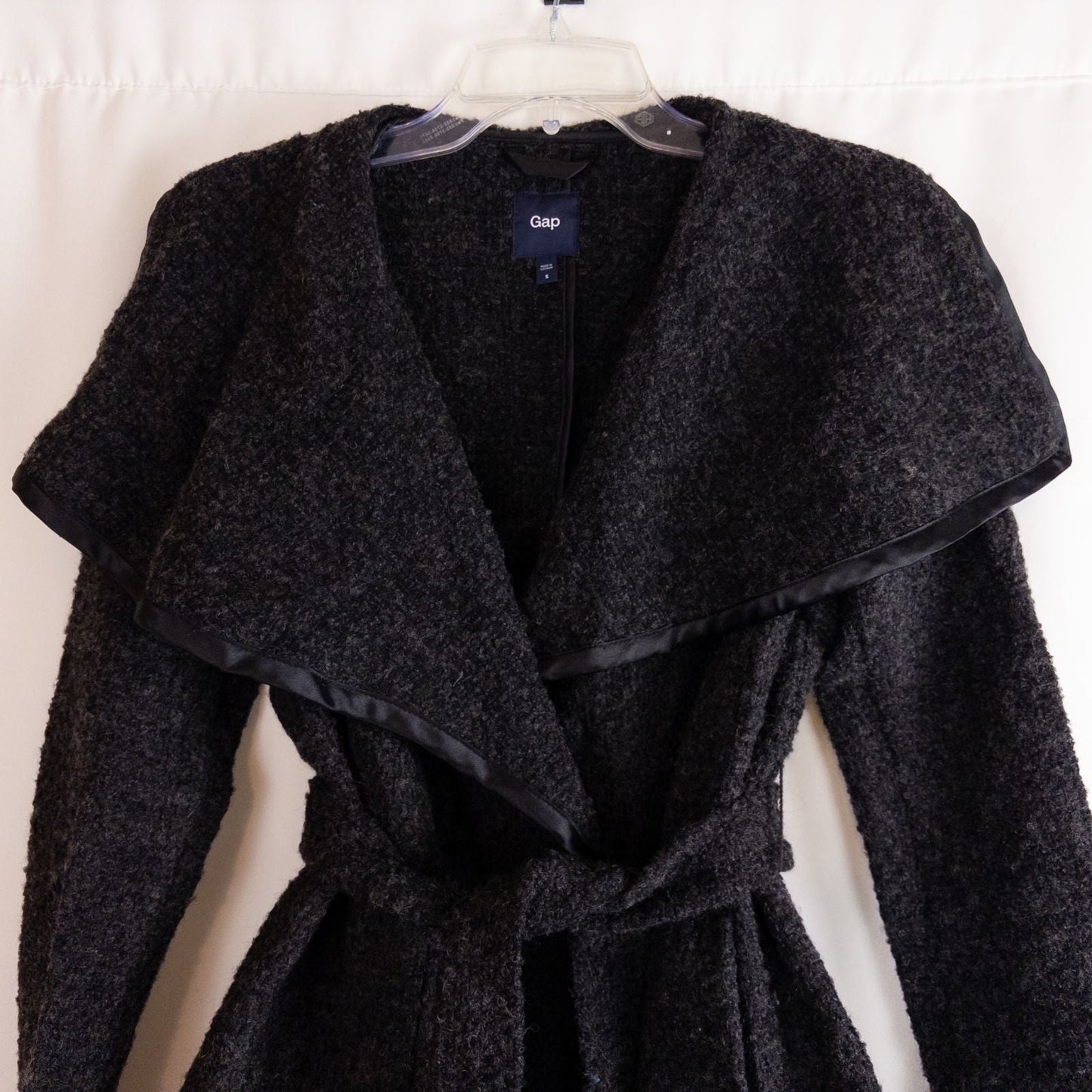 Gray Gap wool textured jacket with shawl collar and belt hung on white background image 2