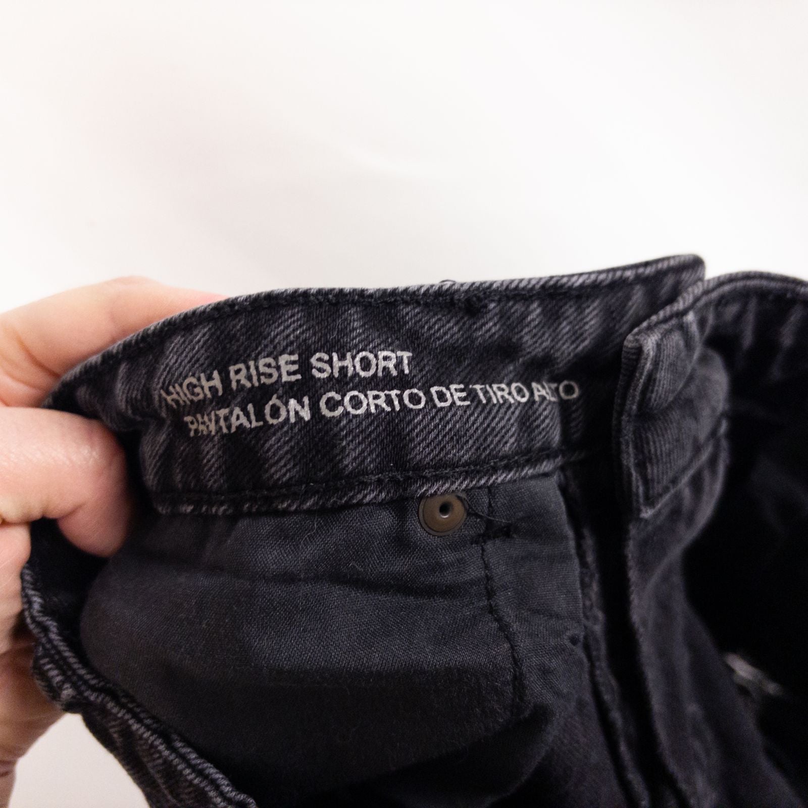 Wild Fable black distressed ripped jean shorts womens size 6 with frayed hem front and back views image 9