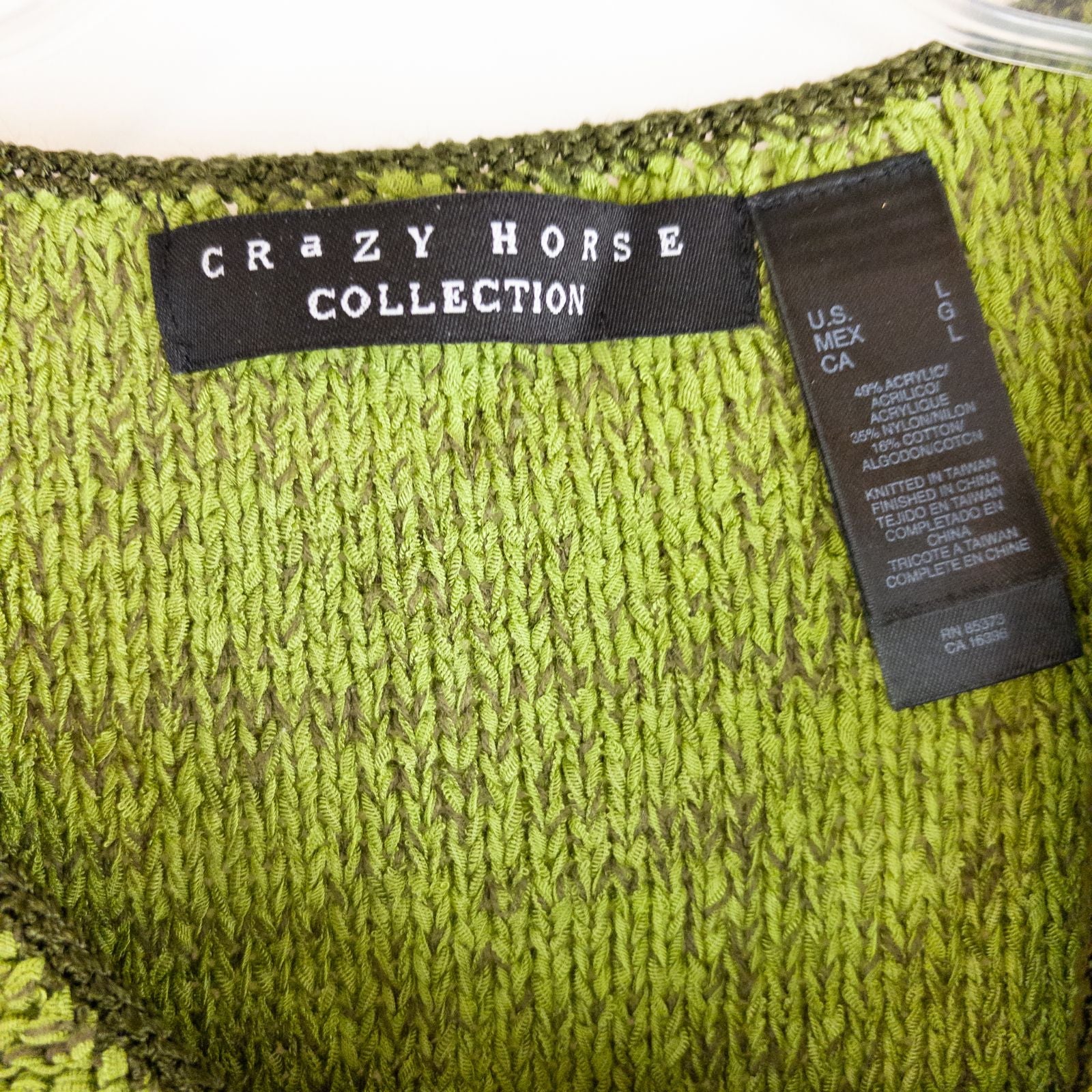 Crazy Horse vintage green knit sweater vest with v-neck and sleeveless design image 6