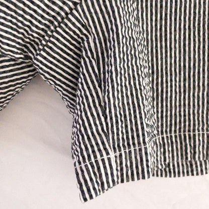 Jones New York womens white and black striped seersucker shorts size 4 front and back views with stretch fabric and button detail image 6