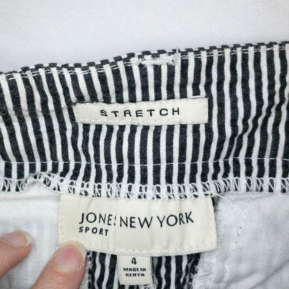 Jones New York womens white and black striped seersucker shorts size 4 front and back views with stretch fabric and button detail image 7