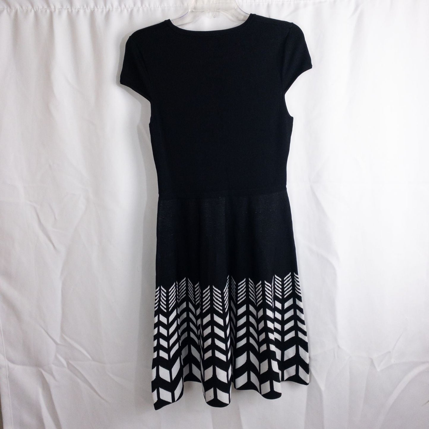 Jessica Simpson black knit fit and flare dress with short sleeves and flared skirt image 8