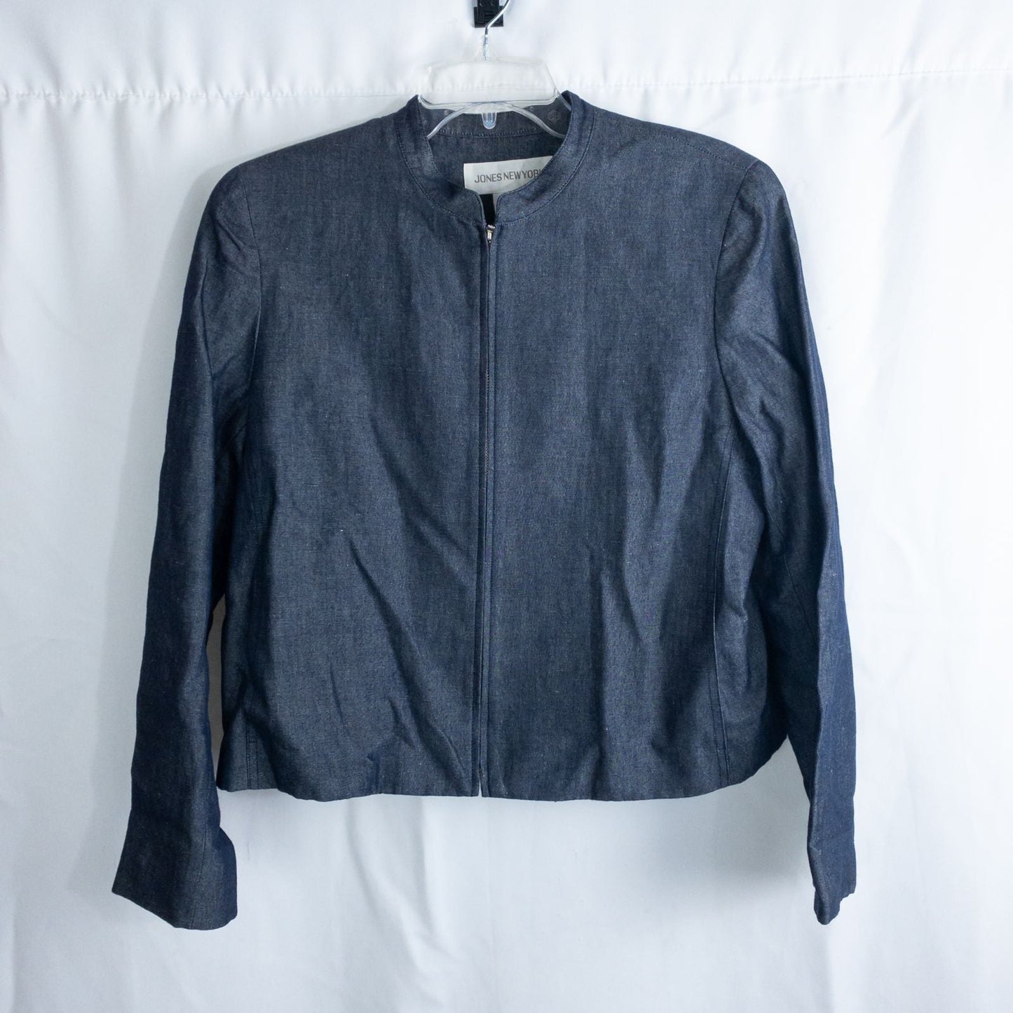 Jones New York vintage blue denim zip jacket women's size 14 with padded shoulders and side pockets