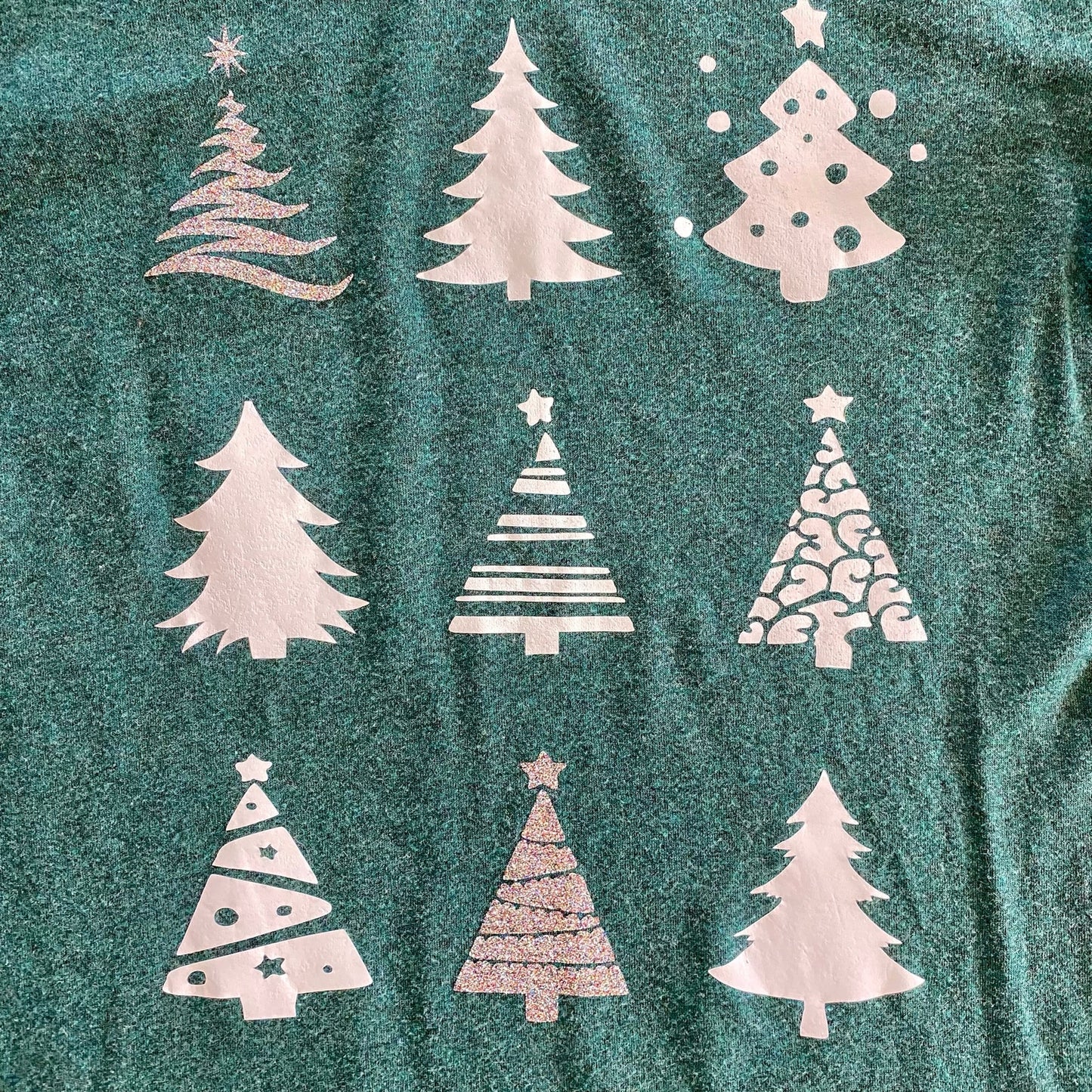 A New Day Green Christmas Holiday Graphic Shirt Womens Small