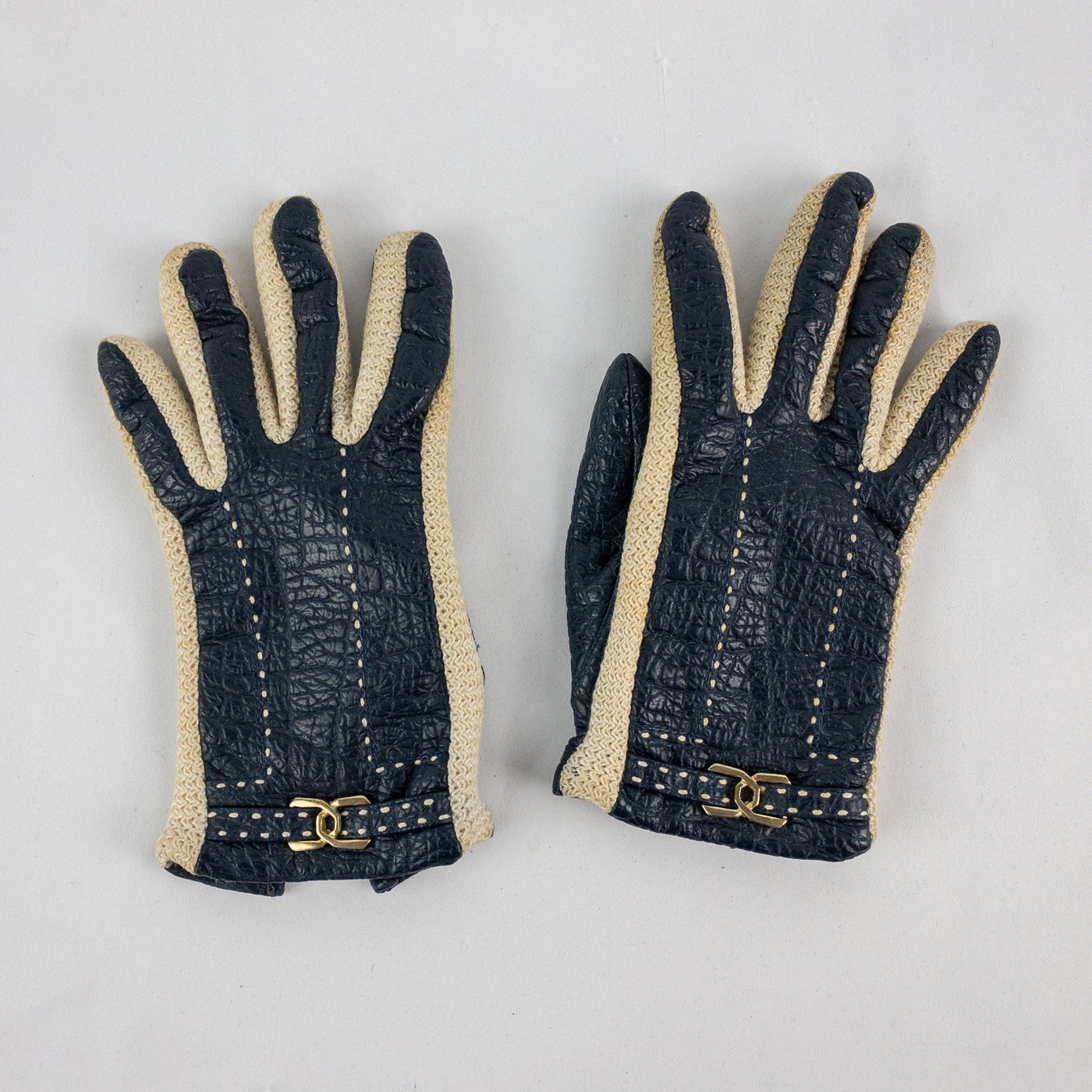 Aris Snuggler Vintage Blue Beige Vinyl Knit Gloves Womens One Size
