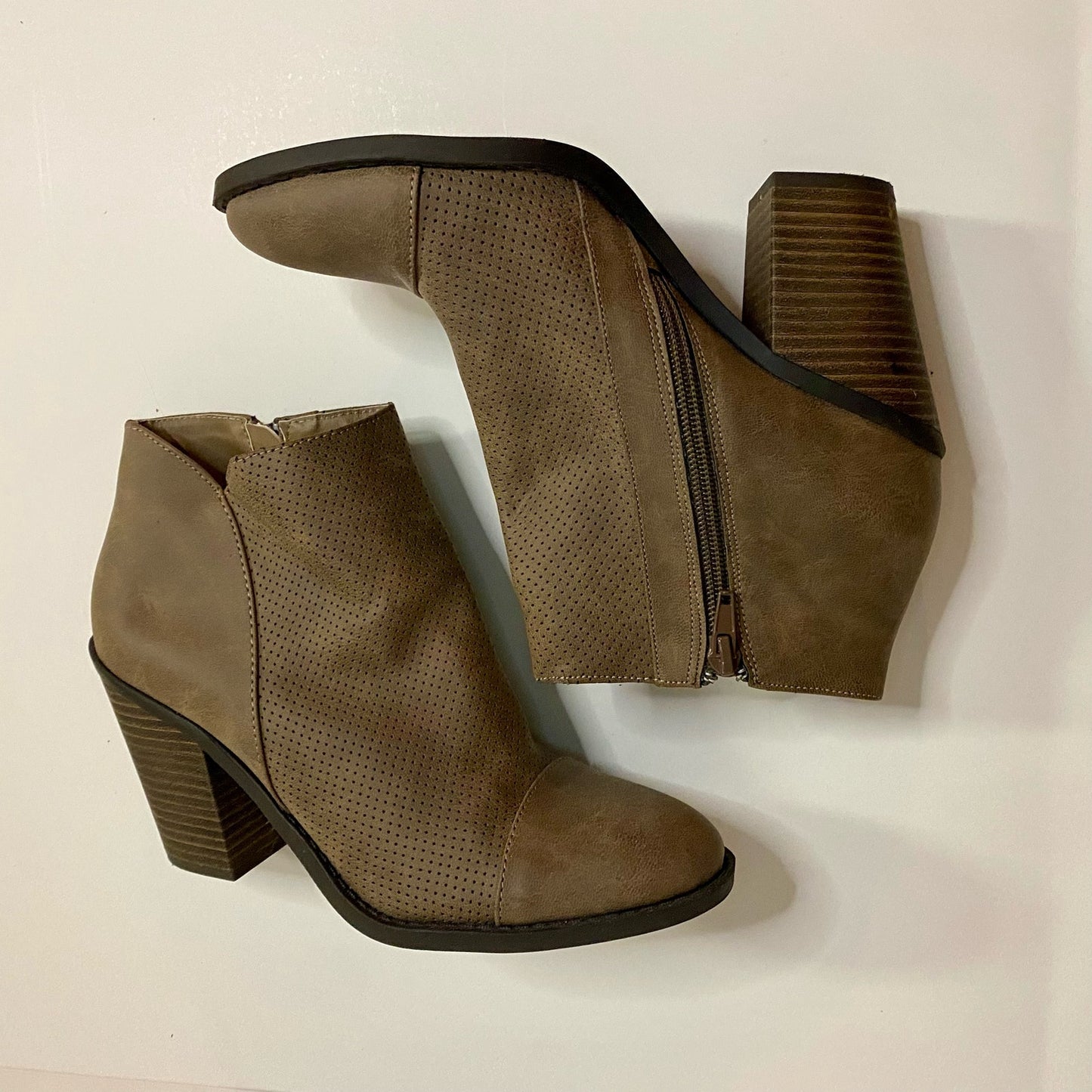 Esprit Kali Tan Brown High Heel Ankle Booties Shoes Womens 7.5
