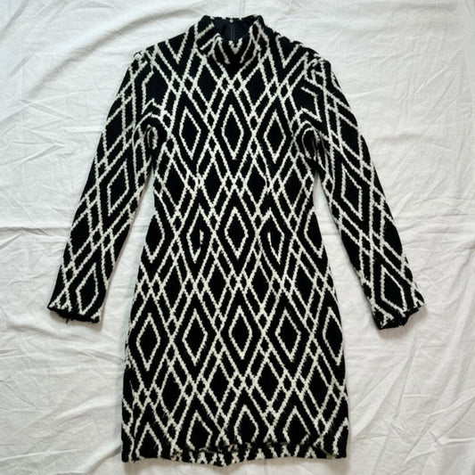 Tucker Black White Diamond Stripe Mini Sweater Dress Womens Small