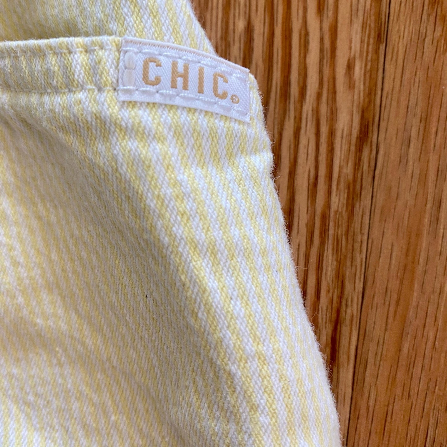 Chic Vintage 90s Yellow White Striped Long Baggy Shorts Womens 12