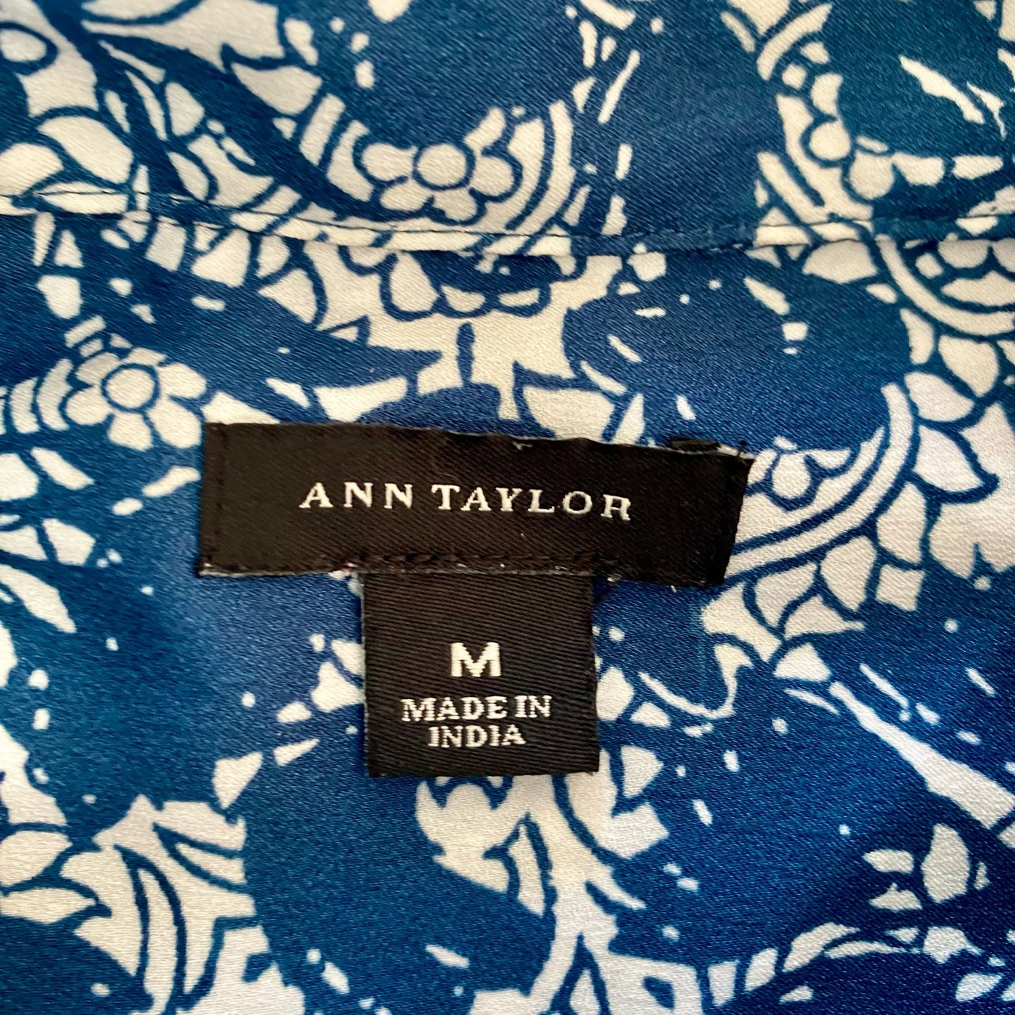 Ann Taylor Blue Teal Floral Button Shirt Womens Medium