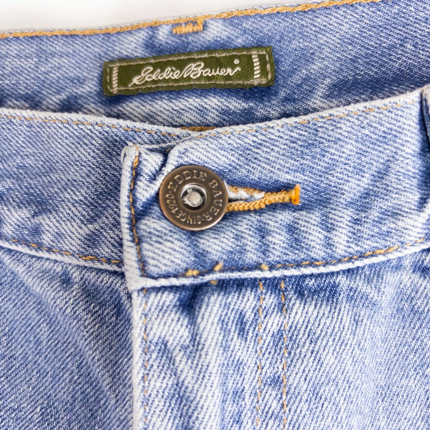 Eddie Bauer vintage blue denim capri pants with cuffed hems and five-pocket styling image 4