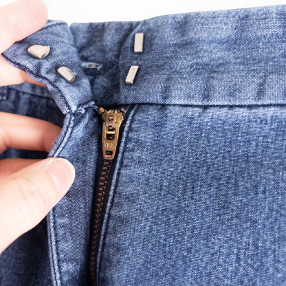 Geoffrey Beene Sport women's blue cropped jeans size 8 medium shown front back and close details image 3