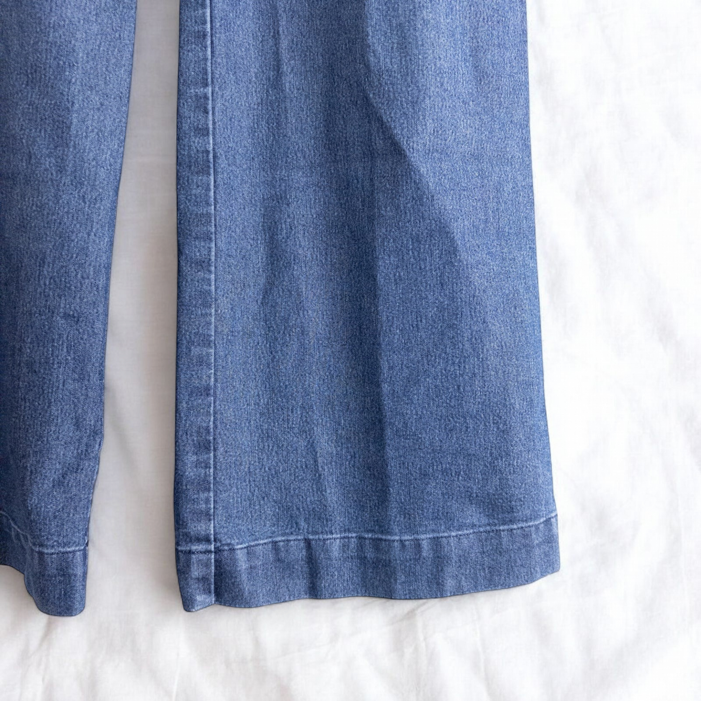 Geoffrey Beene Sport women's blue cropped jeans size 8 medium shown front back and close details image 5