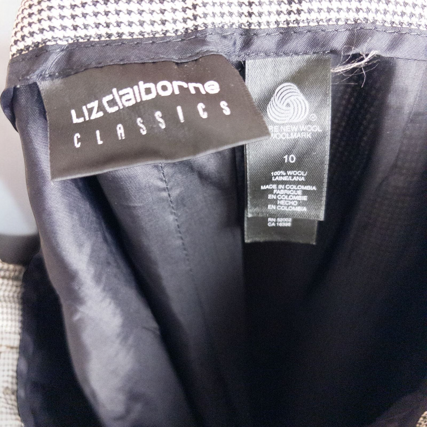 Liz Claiborne vintage black and white houndstooth pants with front zipper and button closure, pleated front, and side pockets image 12