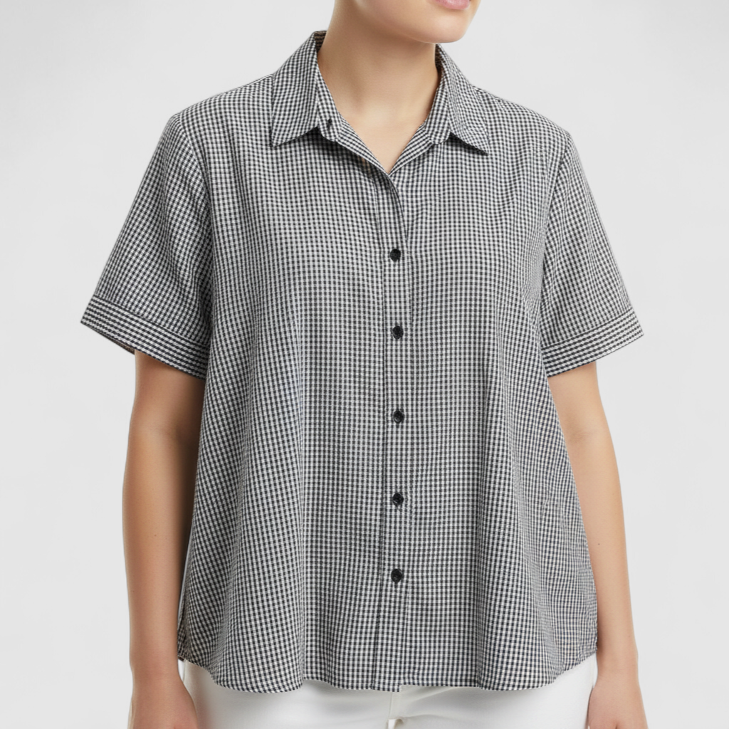 Emma James black and white checkered shirt vintage 18W plus size top women's on model