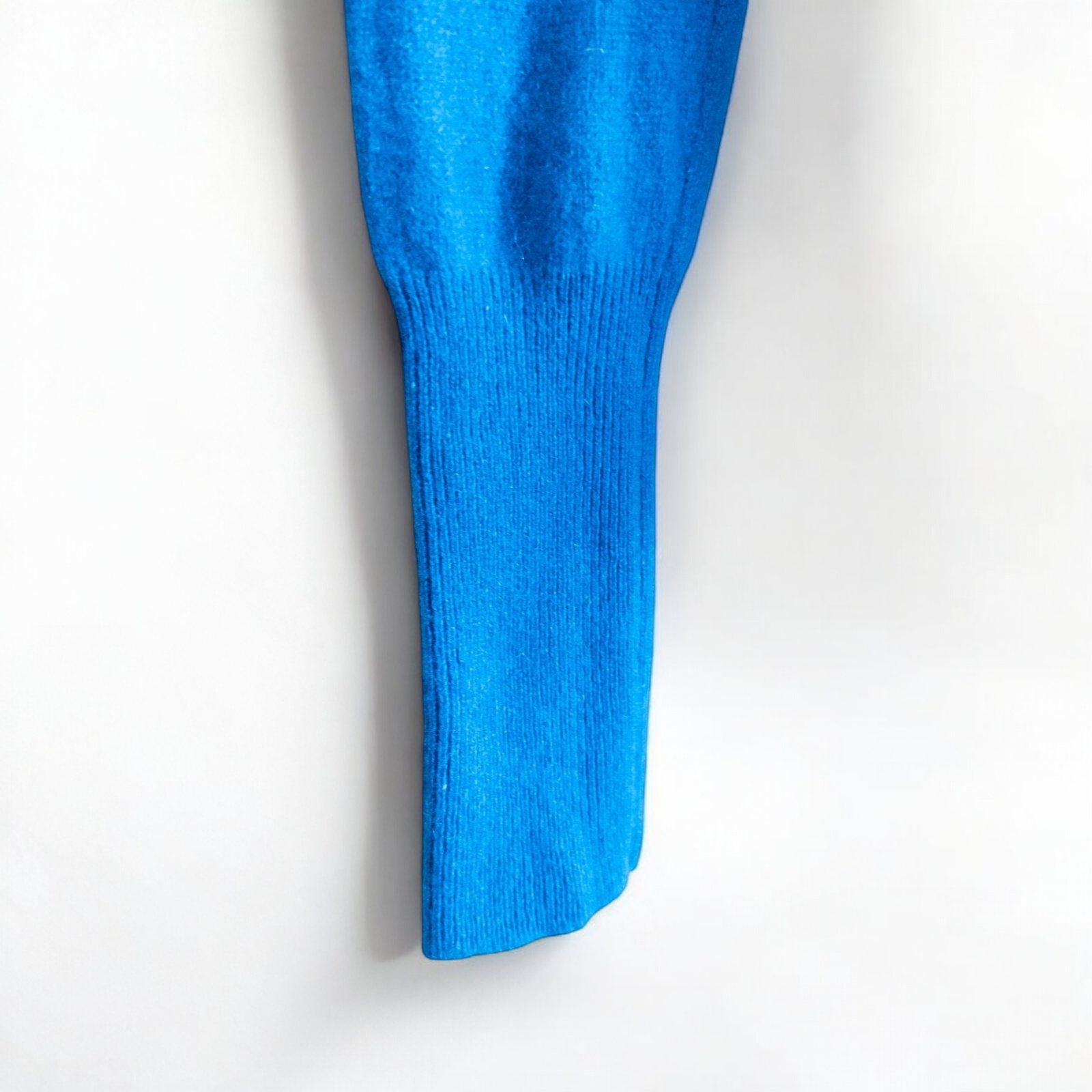 Halogen bright blue v neck cashmere sweater womens medium displayed on hanger image 5