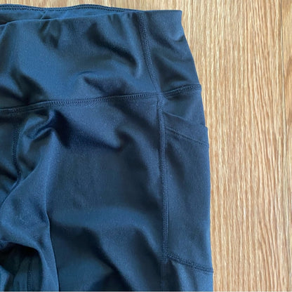 BCBGMaxAzria Black Capri Athletic Leggings Gym Pants Womens Large
