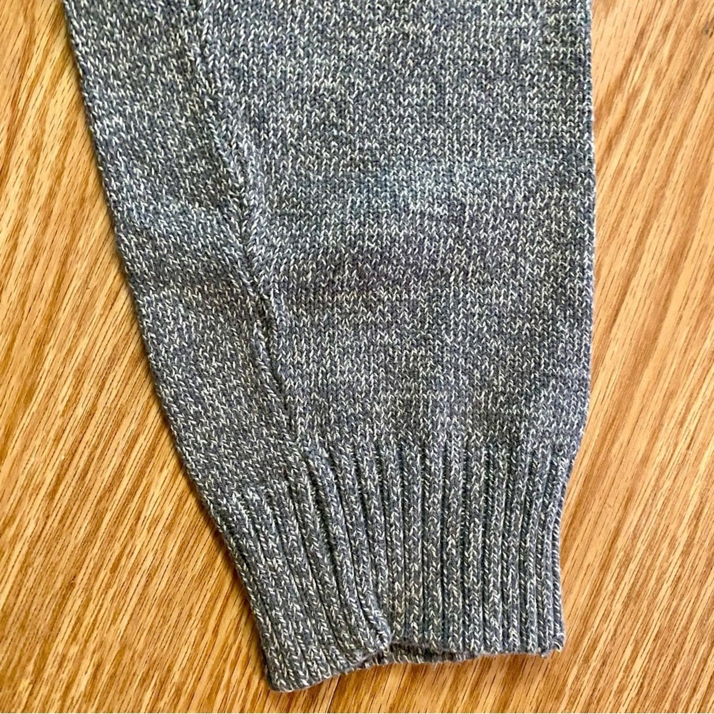 Northwest Territory Gray Cable Knit Fuzzy Pullover Sweater Mens Medium