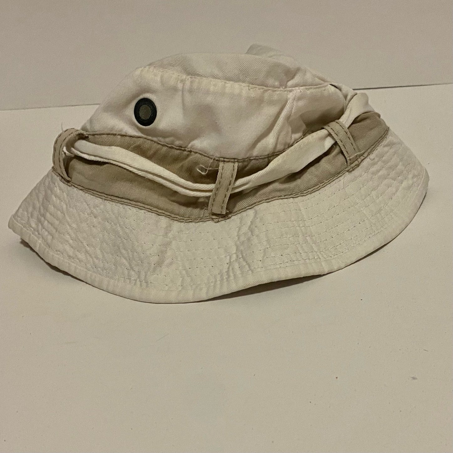 Totes Y2K White Bucket Hat Water Sport Hat Unisex One Size