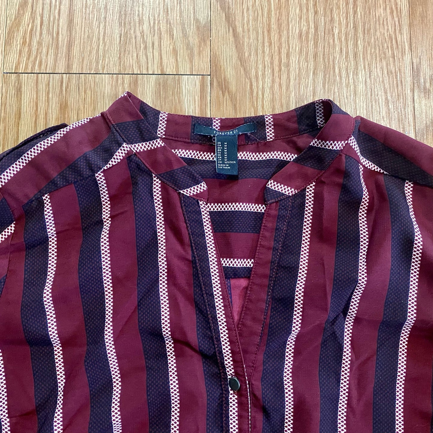 Forever 21 Striped Red White Blouse Shirt Top Womens Medium