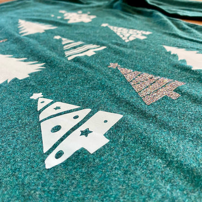 A New Day Green Christmas Holiday Graphic Shirt Womens Small