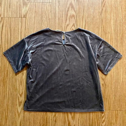 Matilda Jane’s Good Hart Parthenon Velour Cropped Shirt Gray Womens Medium