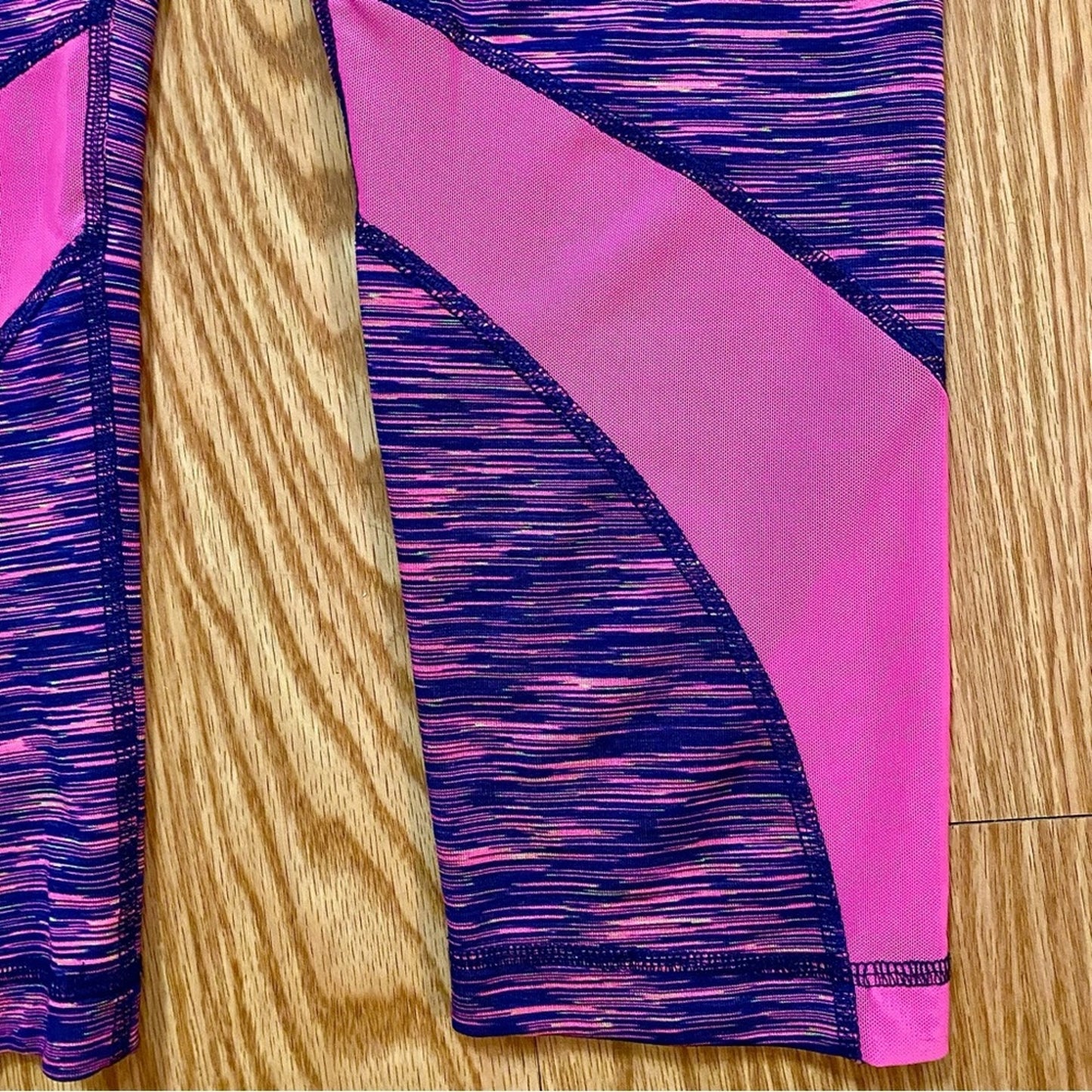 90 Degree by Reflex Pink Purple Cropped Capri Leggings Pants Womens Small
