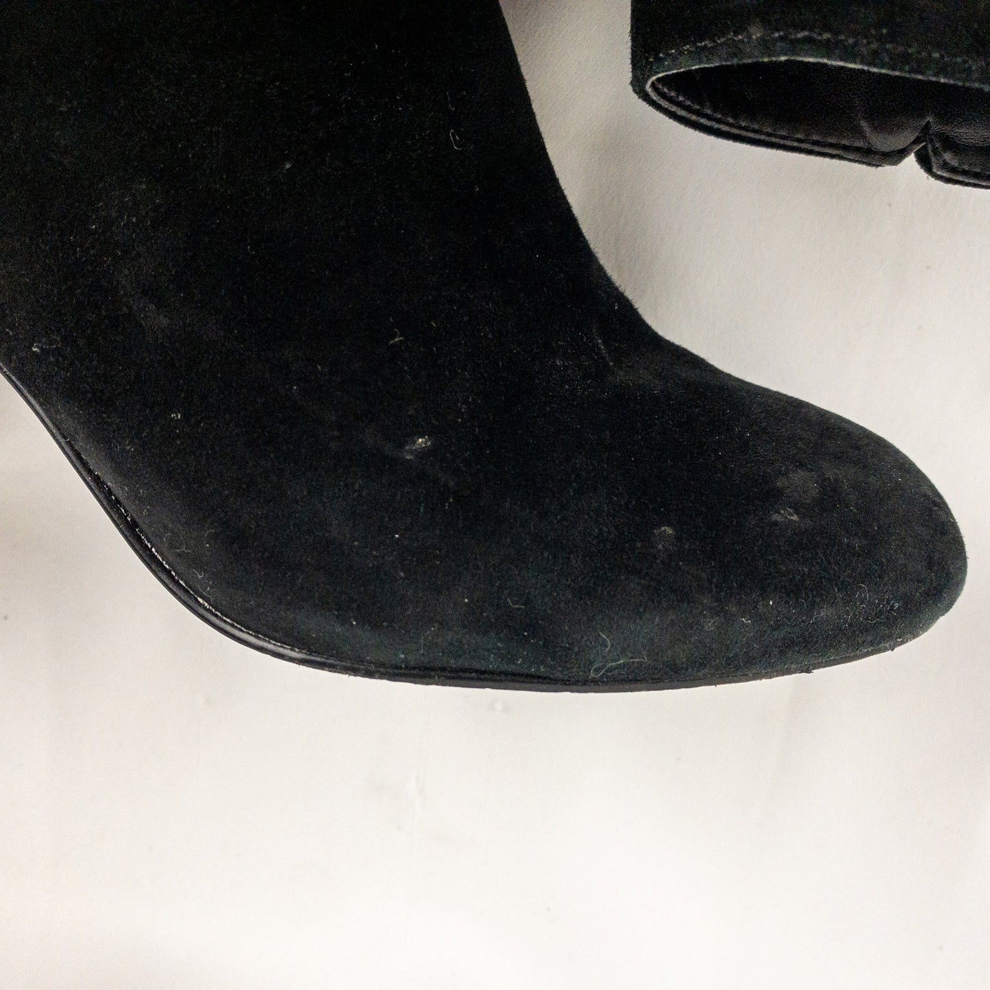 Nine West KerryLeeo Black Suede Button Ankle Booties Boots Womens 8.5