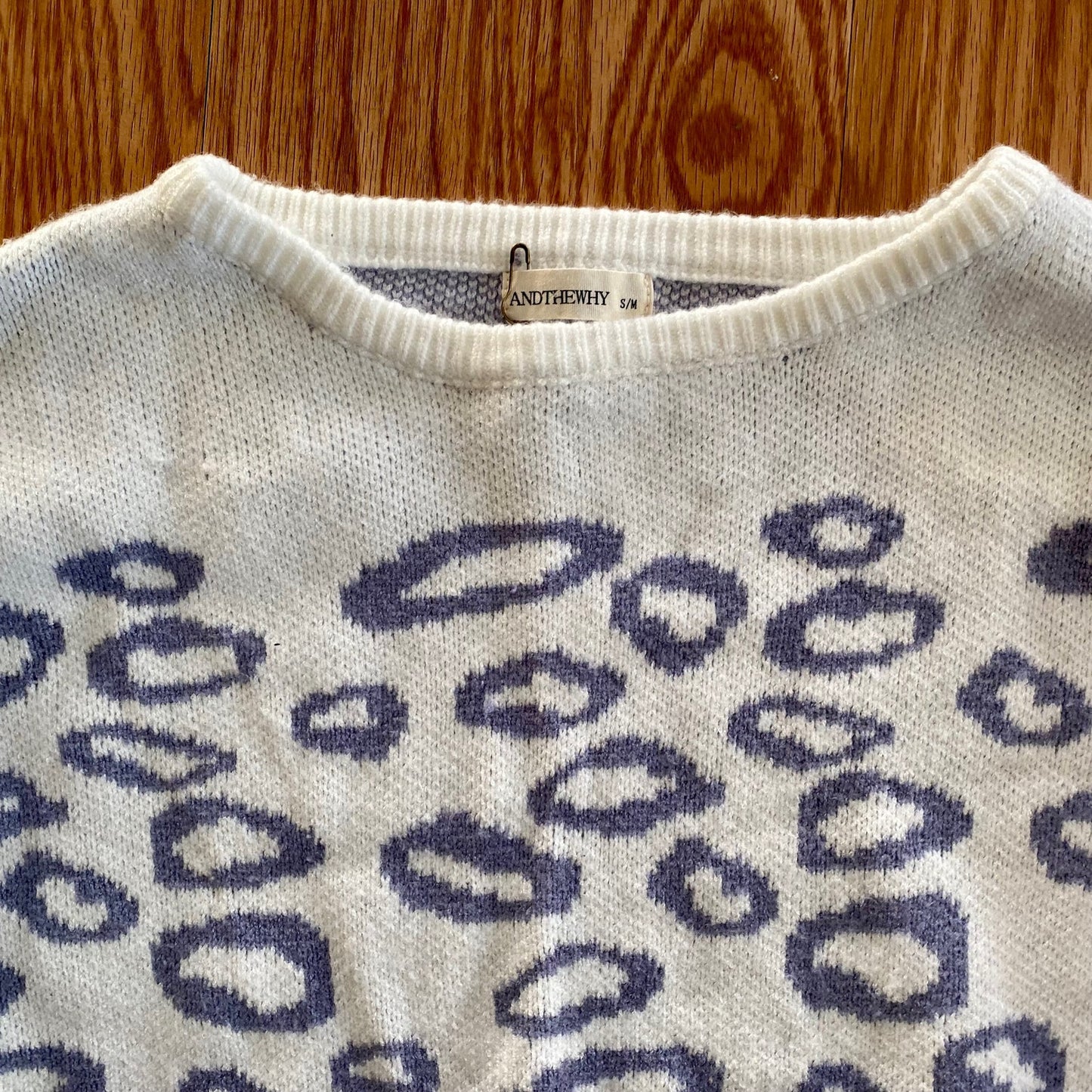 And The Why Cropped Purple Leopard Animal Spot Sweater Top Womens Small Medium