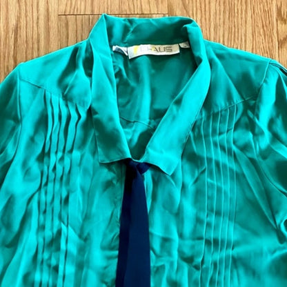 Chaus Vintage Teal Green Sheer Pleated Bow Tie Blouse Womens 12 Large