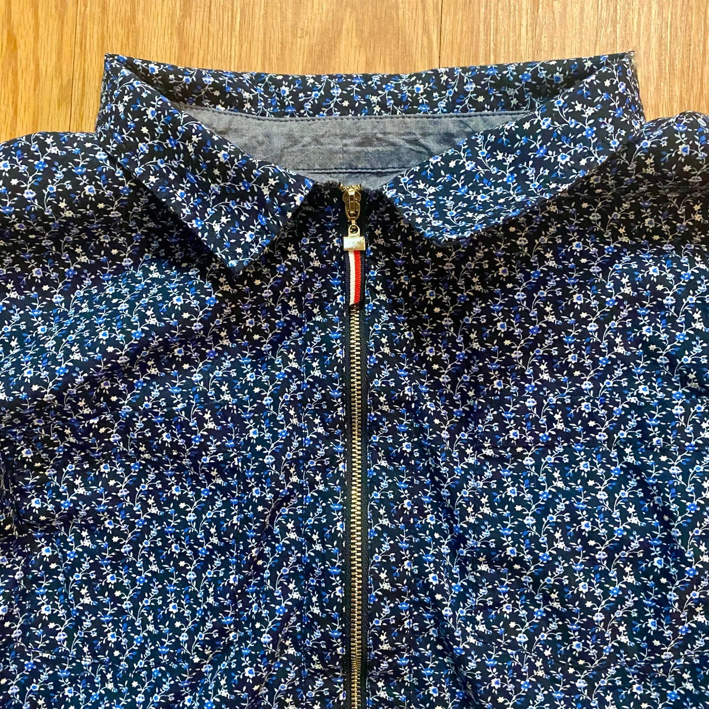 Tommy Hilfiger Blue Floral Quarter Zip Shirt Womans Large