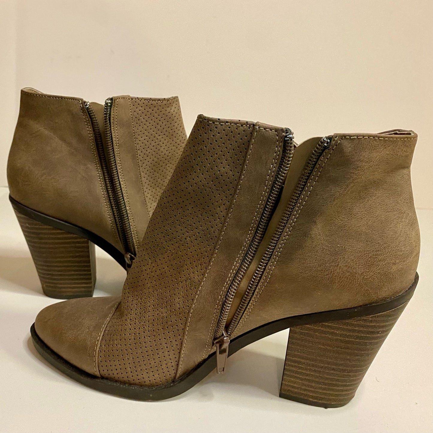 Esprit Kali Tan Brown High Heel Ankle Booties Shoes Womens 7.5