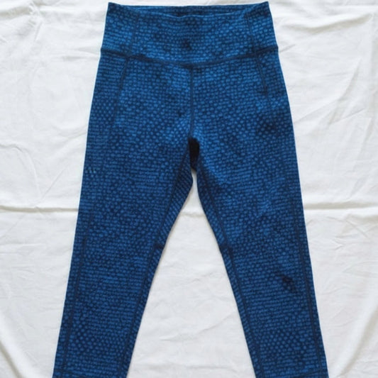 Lululemon Athletica Deep Breath Blue & Black Cropped Leggings Pants Womens 6