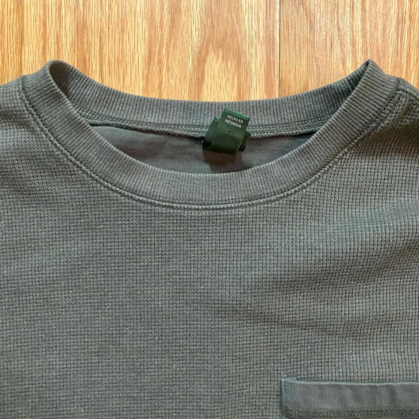 Wild Fable Gray Grunge Long Sleeve T Shirt Top Womens Medium