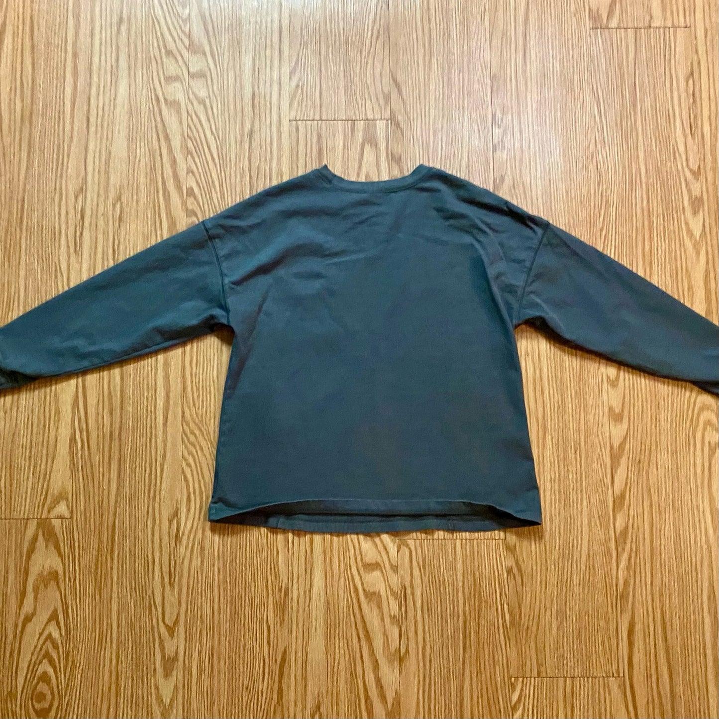 Wild Fable Gray Grunge Long Sleeve T Shirt Top Womens Medium