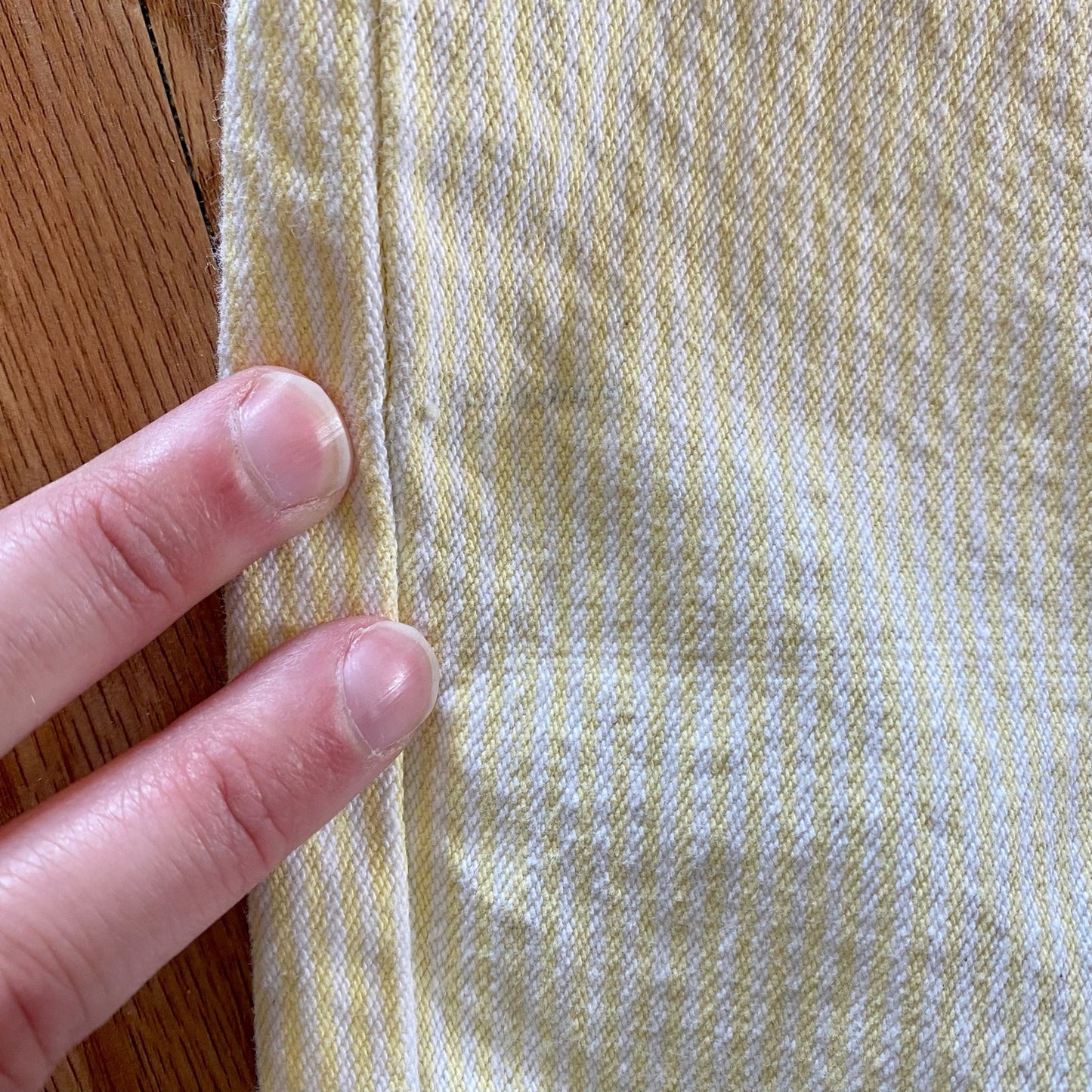 Chic Vintage 90s Yellow White Striped Long Baggy Shorts Womens 12