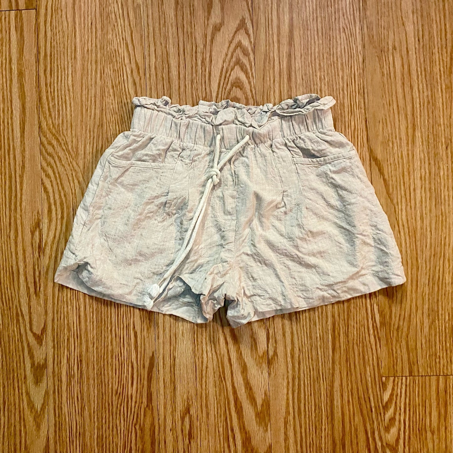 Streetwear Society Beige Linen Paperbag Waist Shorts Womens Medium