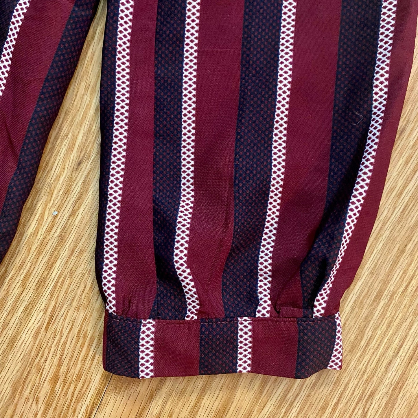 Forever 21 Striped Red White Blouse Shirt Top Womens Medium