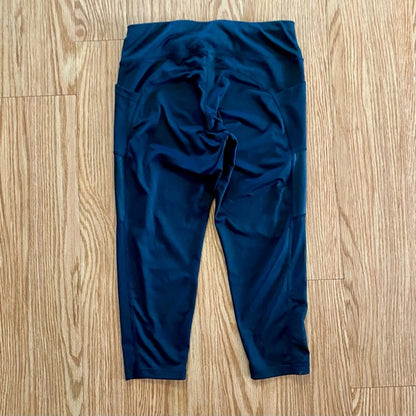 BCBGMaxAzria Black Capri Athletic Leggings Gym Pants Womens Large