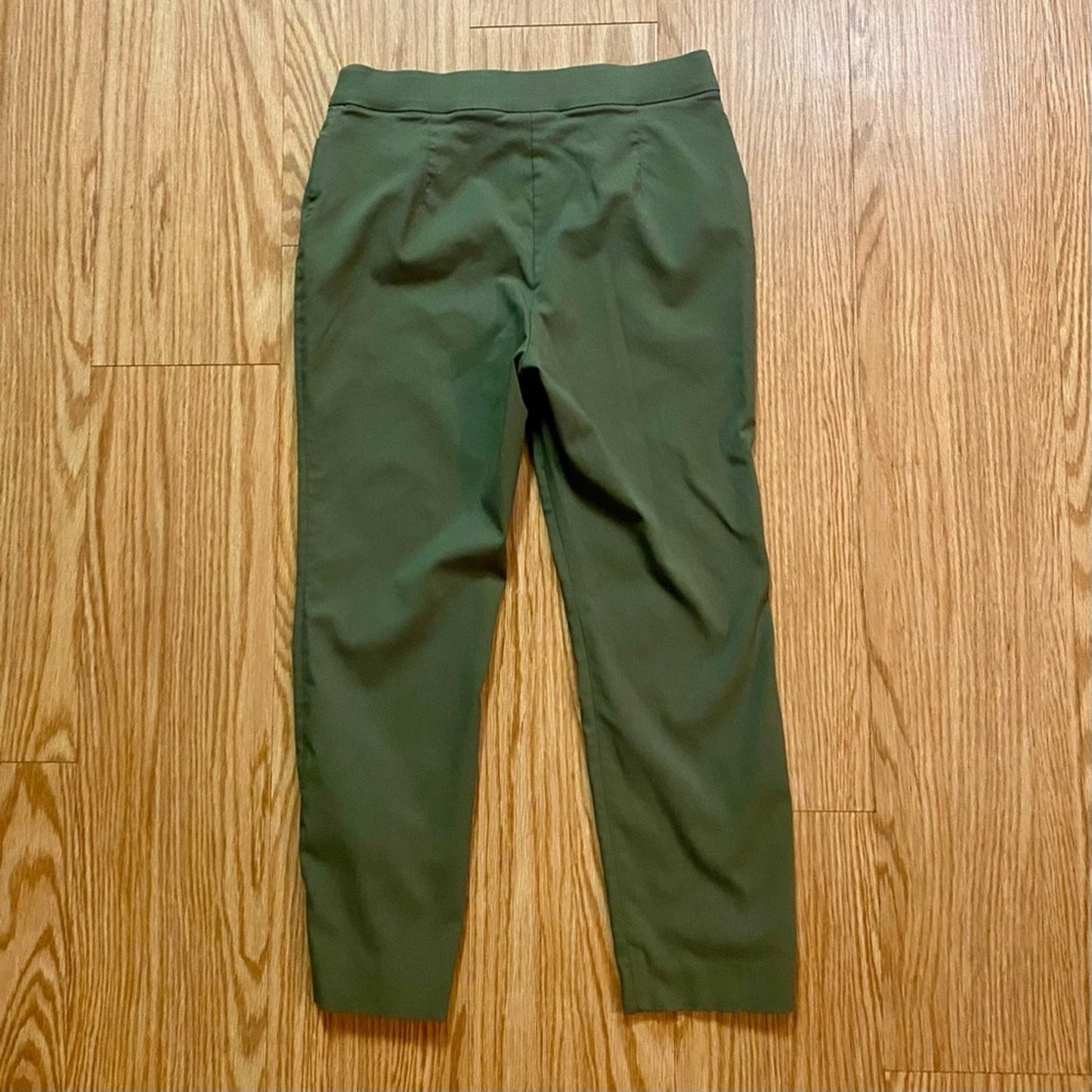 Liz Claiborne Career Green Cropped Button Pants Trousers Womens 4