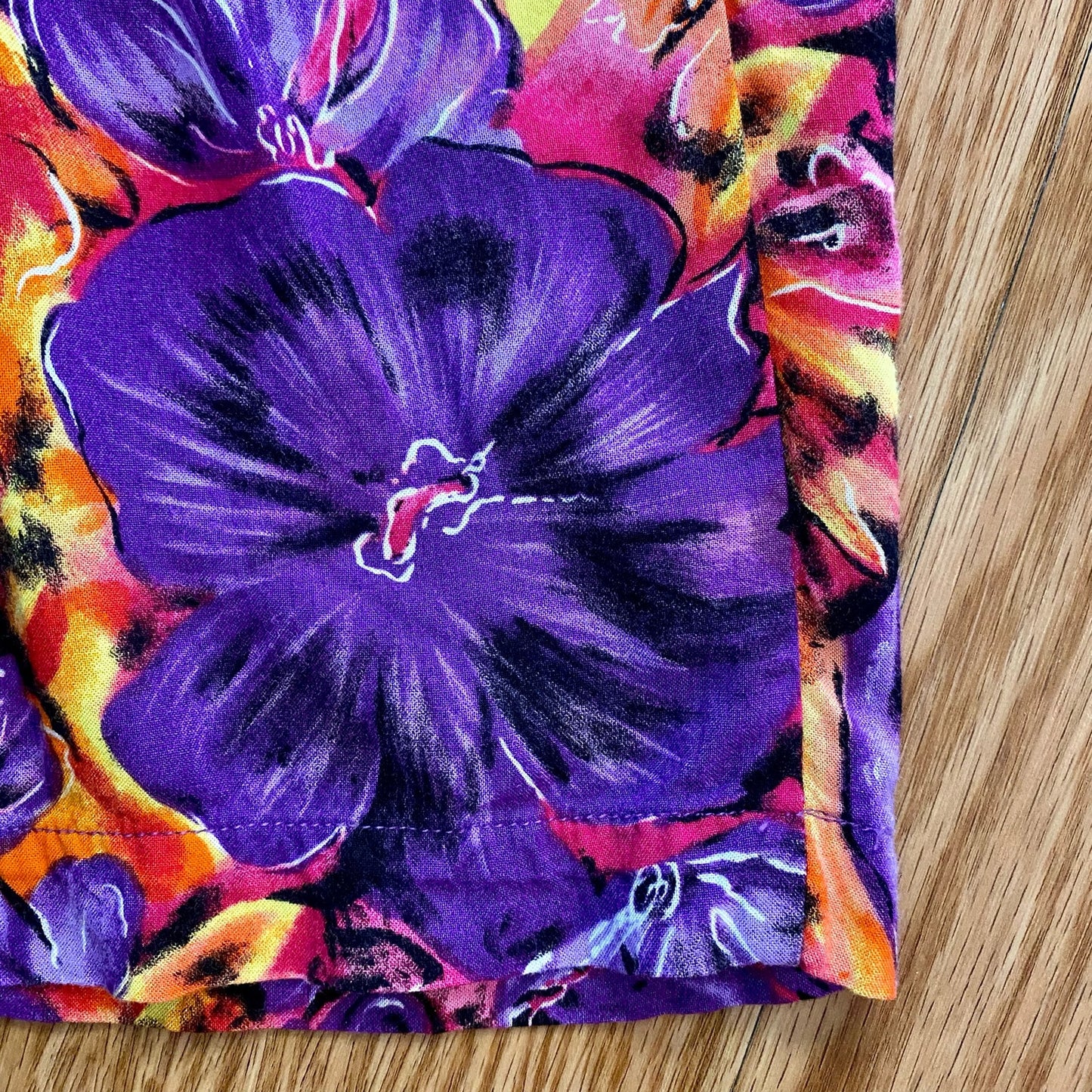 Label Noir Vintage Purple Tropical Hawaiian Baggy Shorts Womens Medium