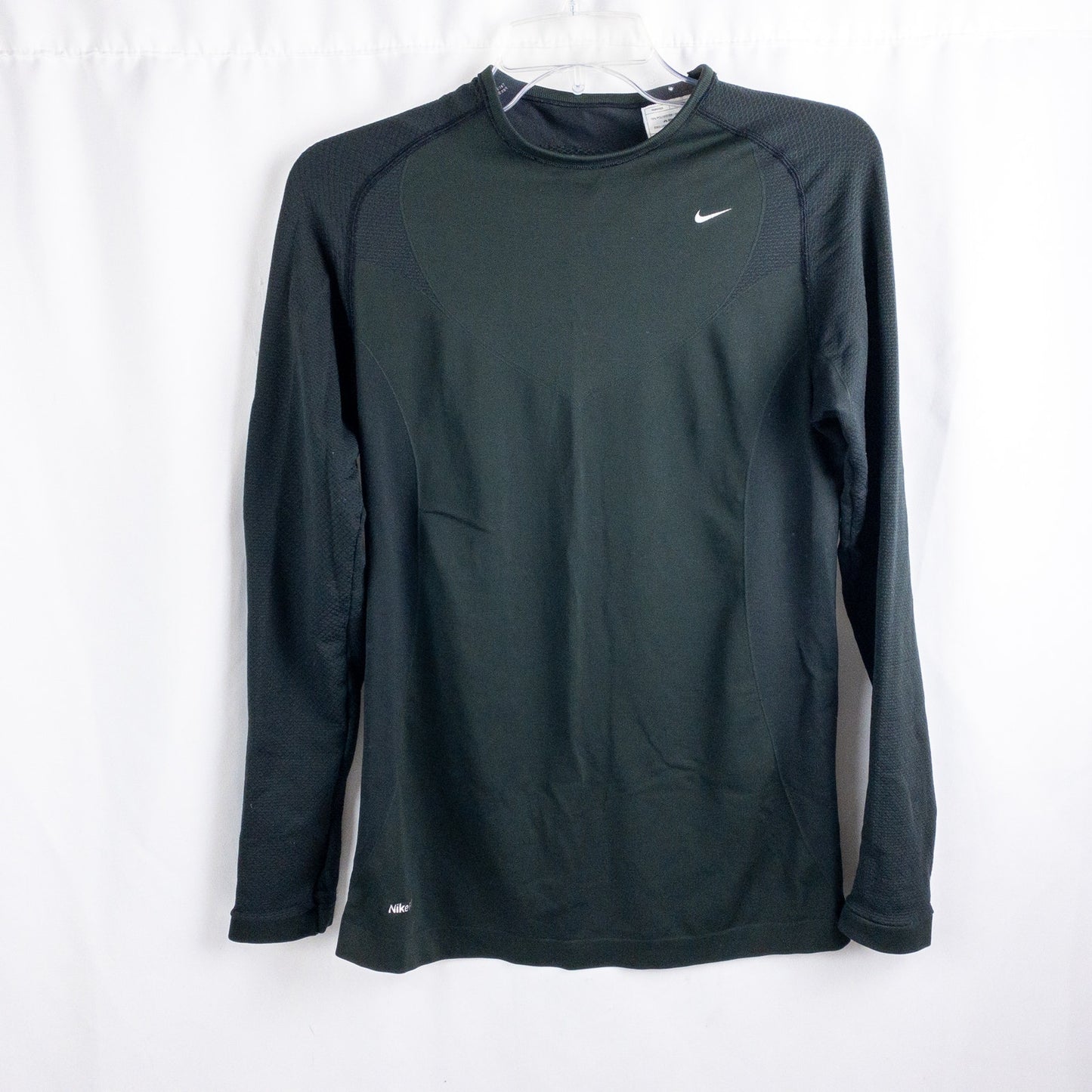 Nike Fit Dry Fit Black Athletic T Shirt Unisex Youth Large Mens Small