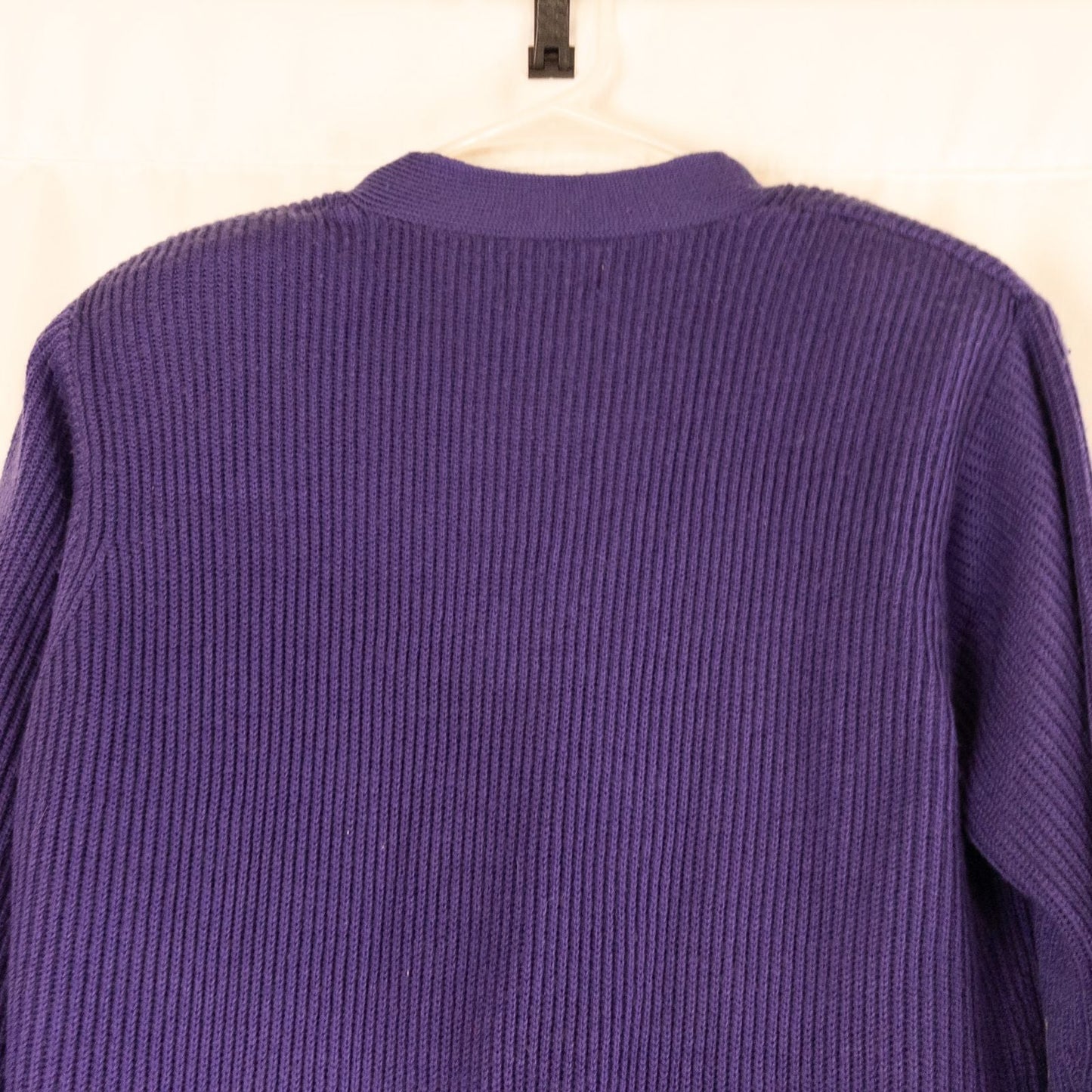 Vintage Yarnworks purple chunky knit cardigan with button front and two pockets hanging on hanger image 9