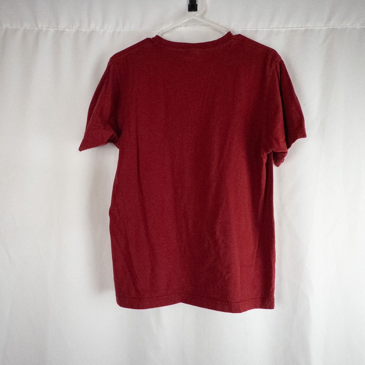 Red Anvil Rock & Reef Christian Rock Concert Tour graphic t-shirt with guitar print, medium size tag visible. image 7
